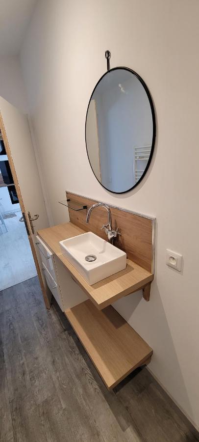 Appartement Proche Futuroscope Saint-Julien-l'Ars ภายนอก รูปภาพ