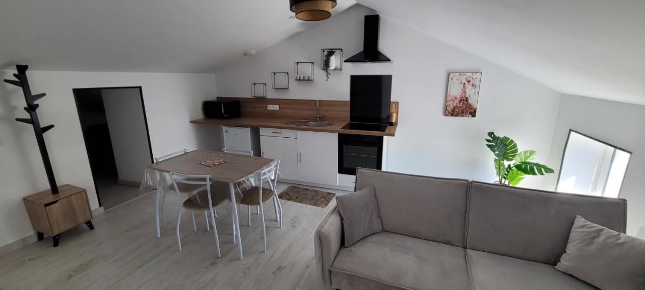 Appartement Proche Futuroscope Saint-Julien-l'Ars ภายนอก รูปภาพ